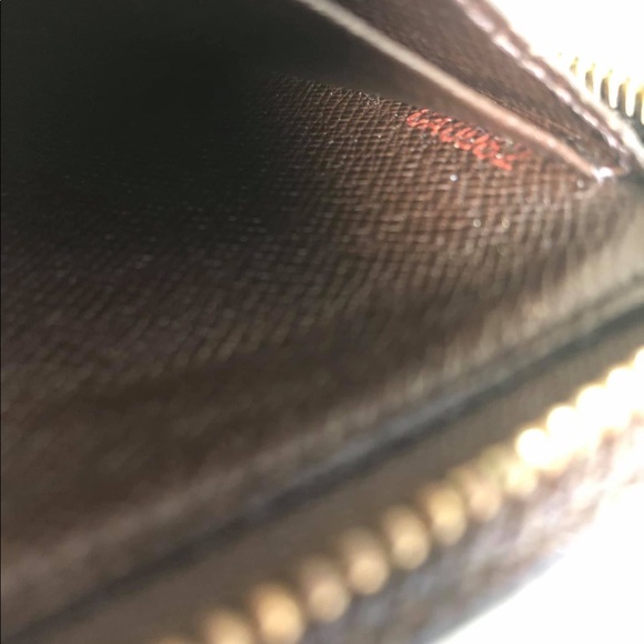 💯 authentic Louis Vuitton zip around wallet - Picture 8 of 8